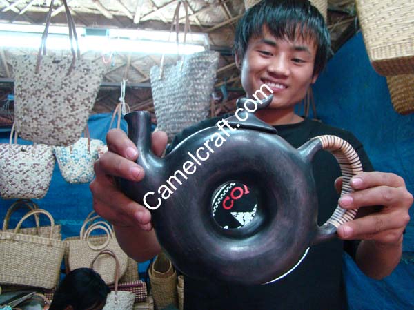kettle-seller