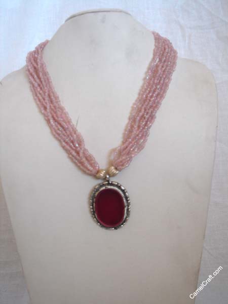 pink-pendent