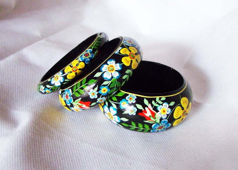 Paper Machhe Bangles